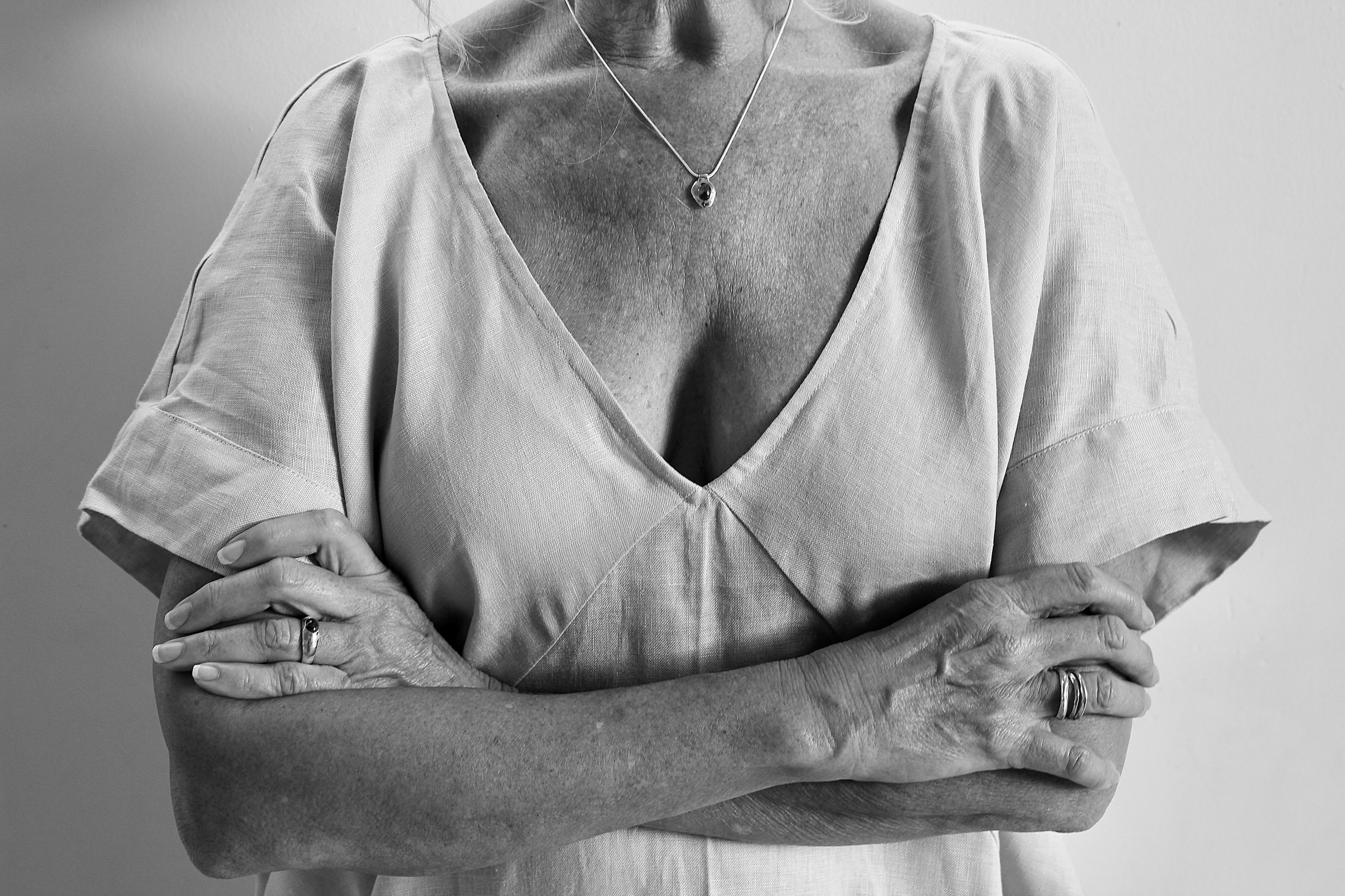 Small Oona Pendant Necklace