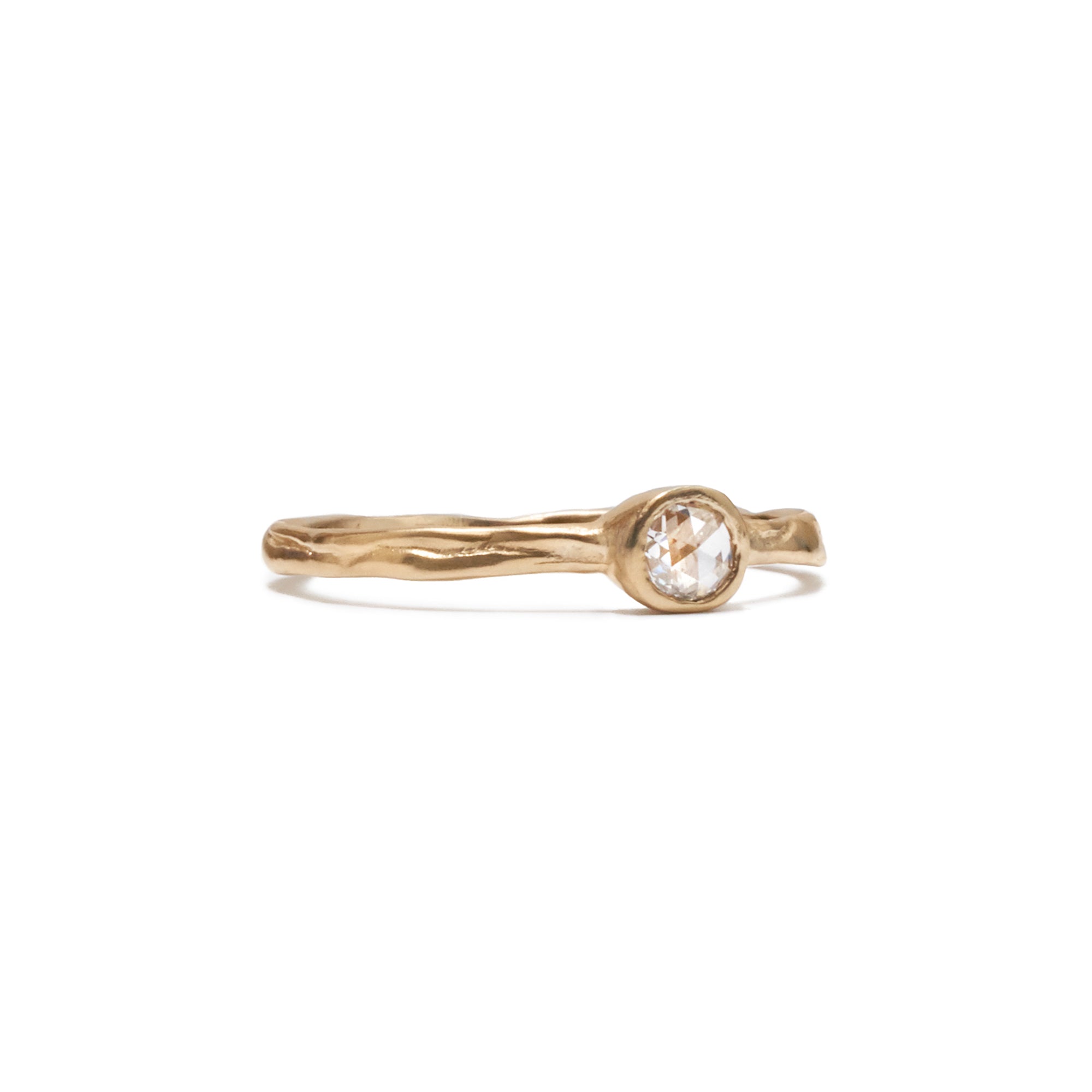 The Cusp diamond solitaire in 14k gold is the perfect way to commemorate an engagement or special occasion. 