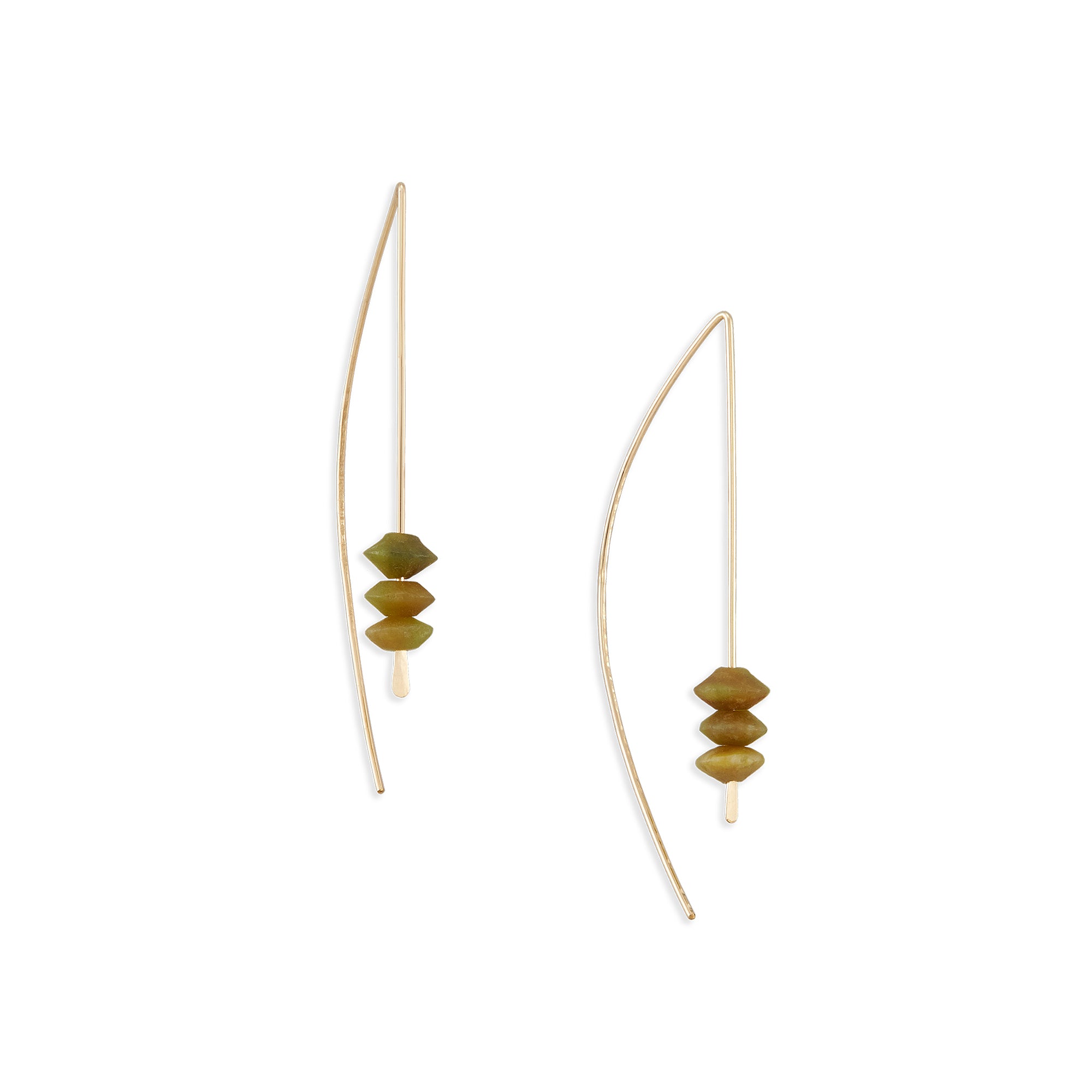 A modern threader earring with a pop of color from semi-precious onyx stones, the arch earring is sure to be a staple