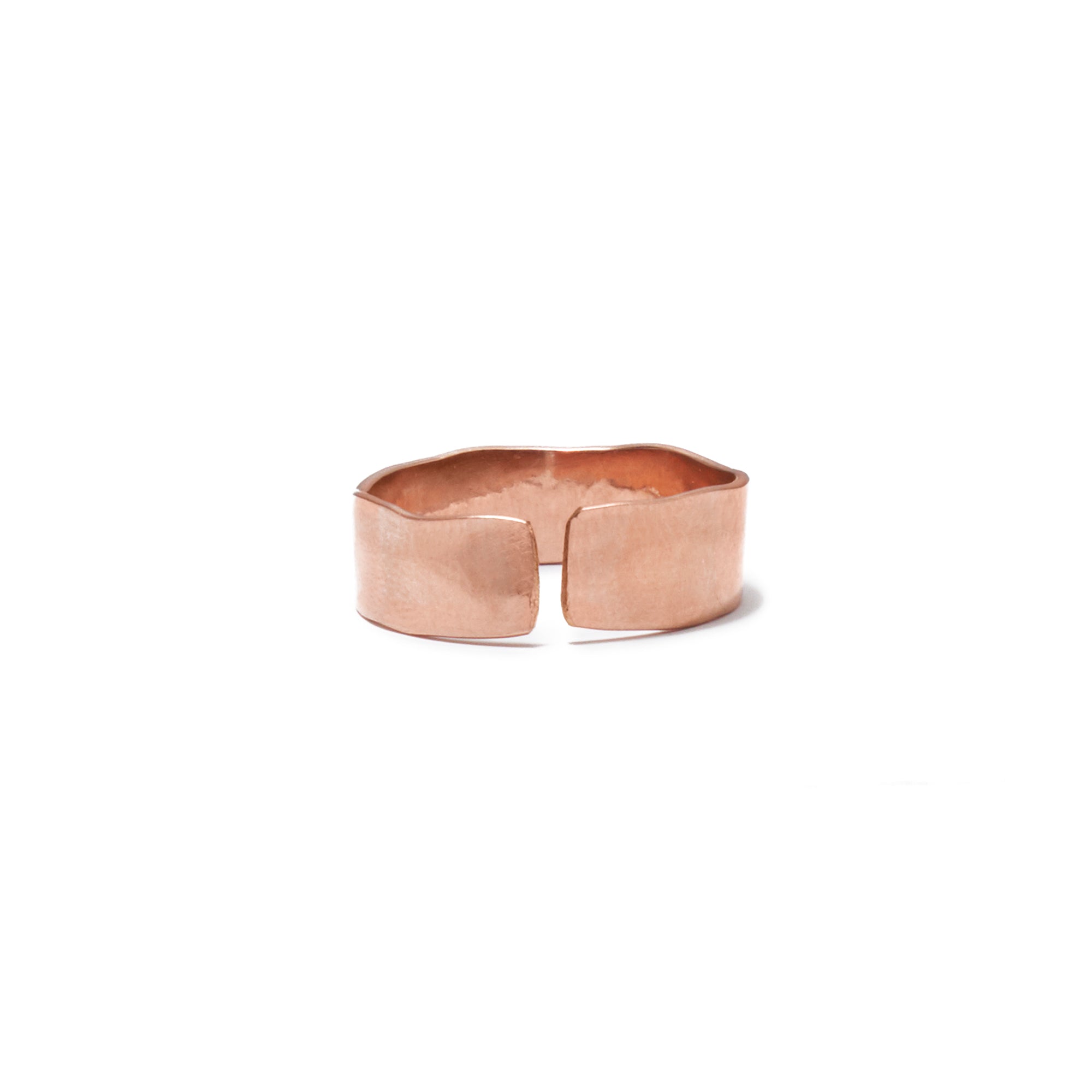 The Mazzo Ring, part of the Sorda Collection, has an open front that can be adjusted slightly to fit the desired finger.